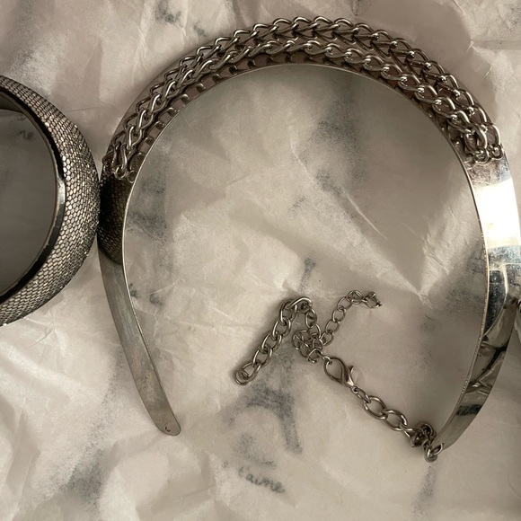 “3 BRACELETS (plus free choker) - Picture 12 of 12